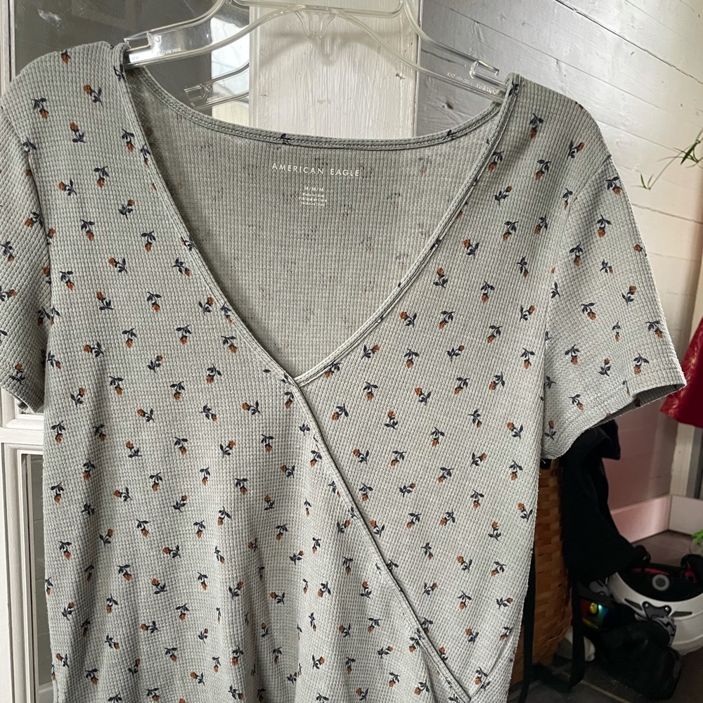 Tee Shirt - medium